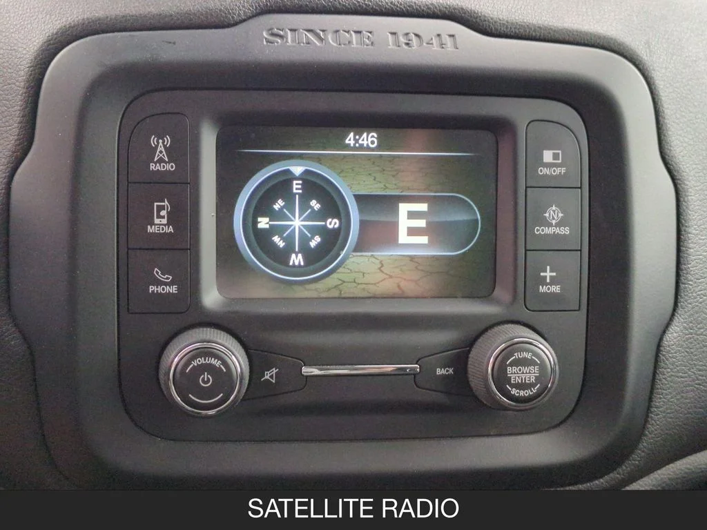 Used 2016 White Jeep Latitude image 21