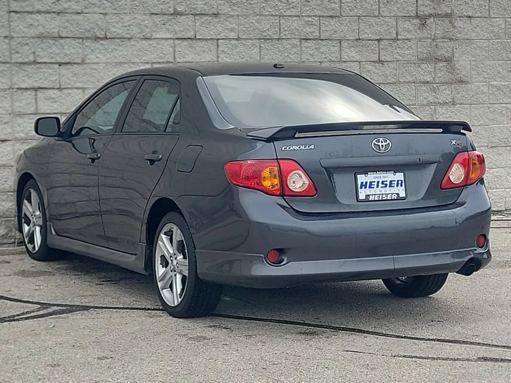 Used 2009 Gray Toyota XRS image 12