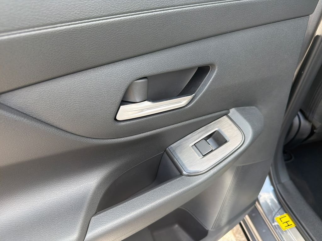 New 2026 Nissan Sentra SR 4D Sedan