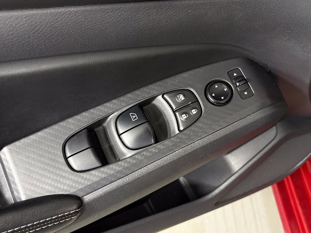 Used 2024 Red Nissan 2.5 SV image 15