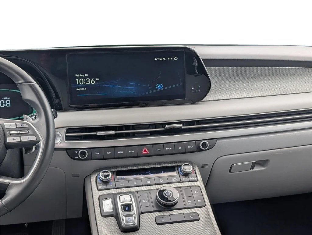 Used 2024 Typhoon Silver Hyundai SEL 7P image 15