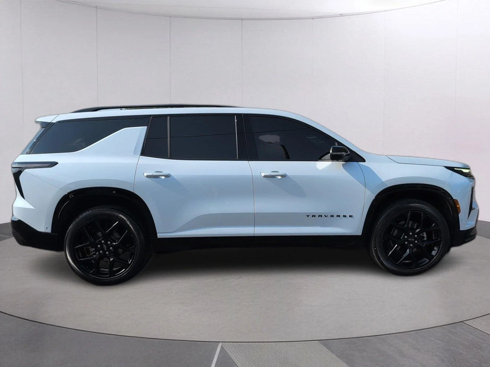 Used 2026 Polar White Tricoat Chevrolet RS image 8