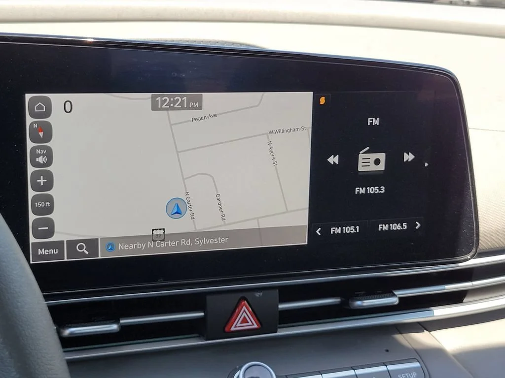Used 2024 Black Hyundai SEL image 23