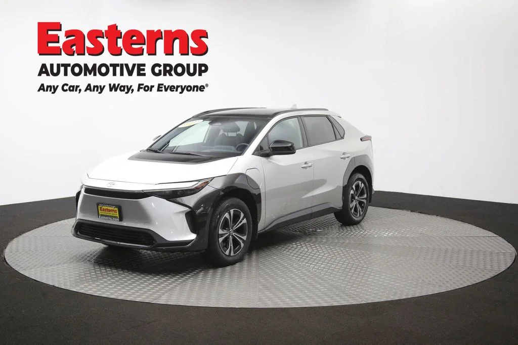 Used 2023 Silver Toyota XLE image 55