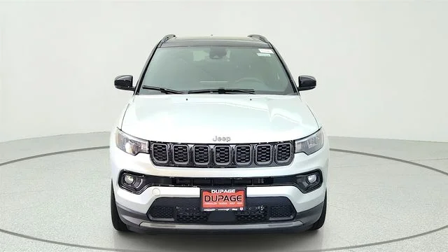 New 2026 Silver Zynith Metallic Clear-Coat Exterior Paint Jeep Limited image 2