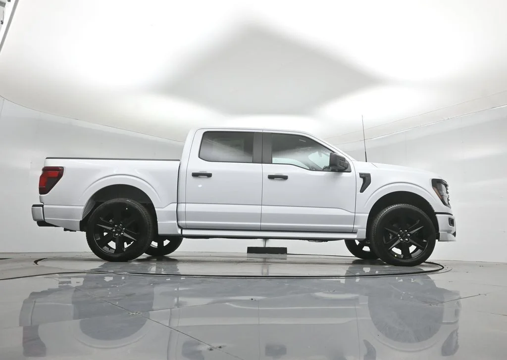 New 2026 Oxford White Ford STX image 46