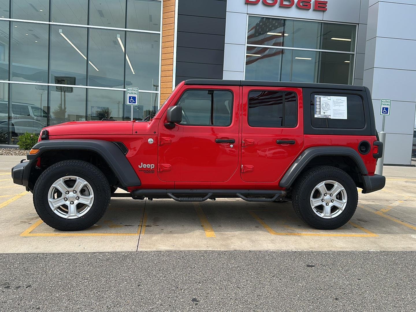 Used 2018 Jeep All-New Wrangler Unlimited Sport S with VIN 1C4HJXDG2JW303649 for sale in Kansas City
