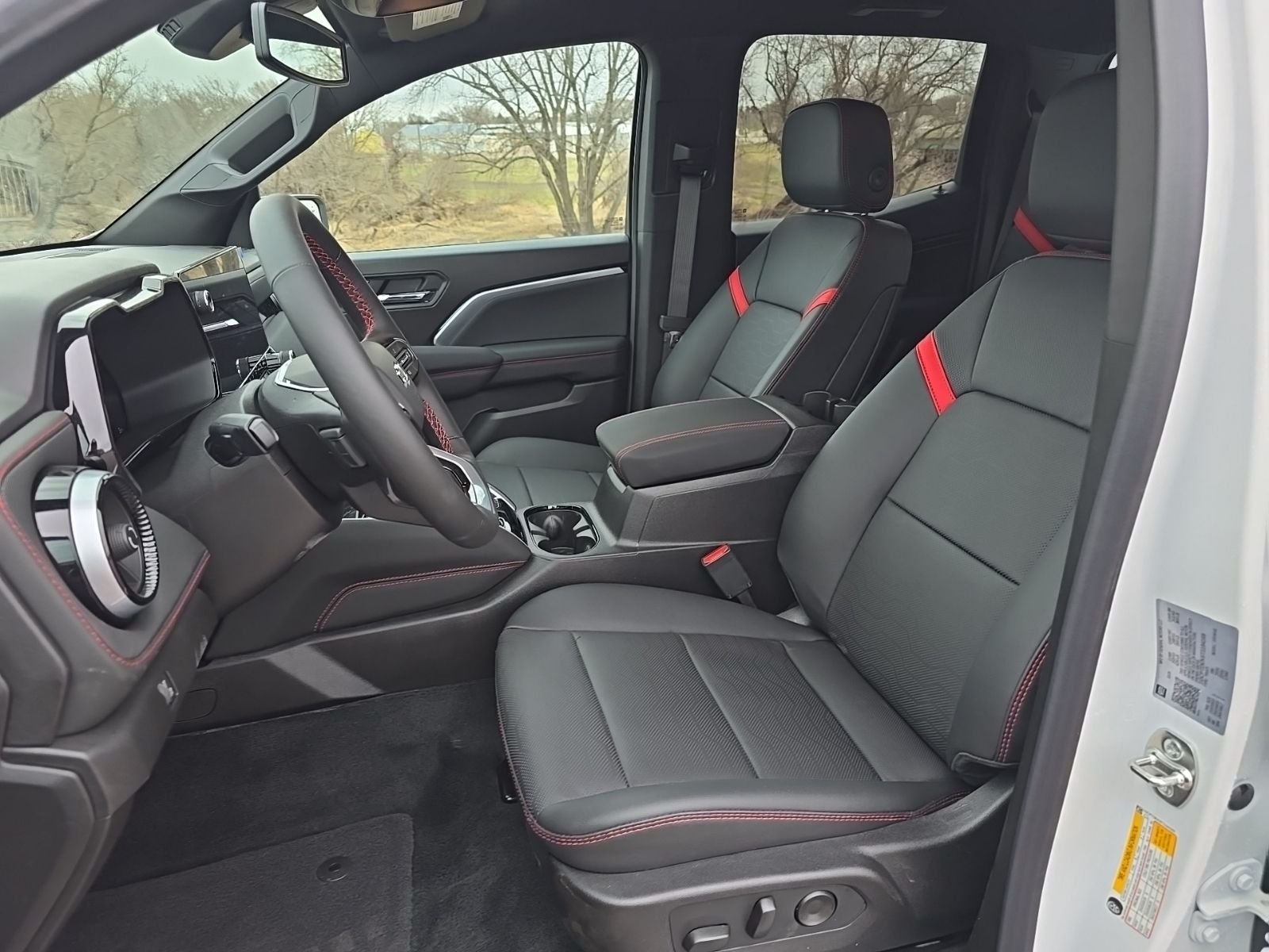 2026 Chevrolet Colorado Z71 - Photo 9