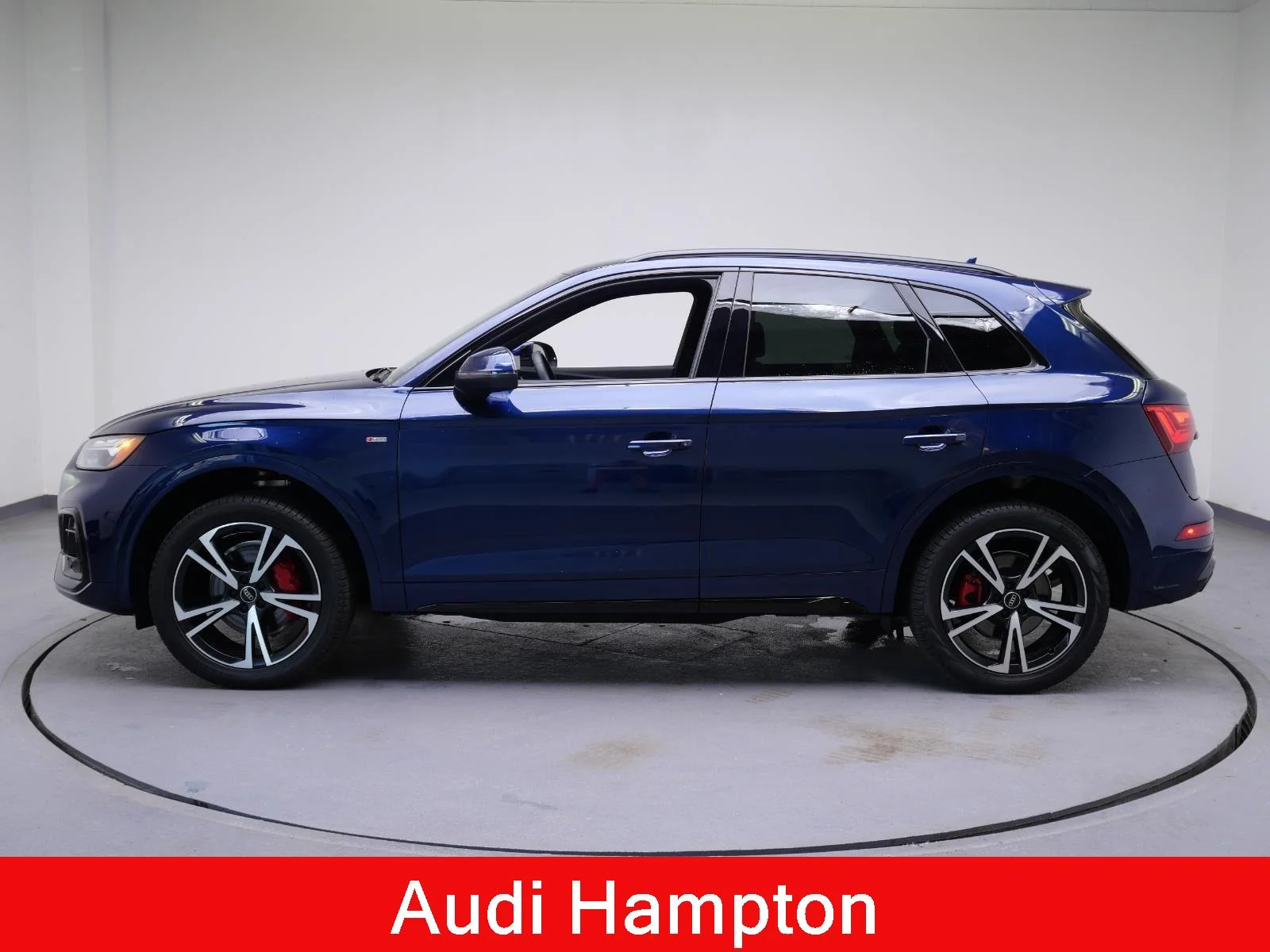 Certified Used 2025 Navarra Blue Metallic Audi S line Premium Plus image 8