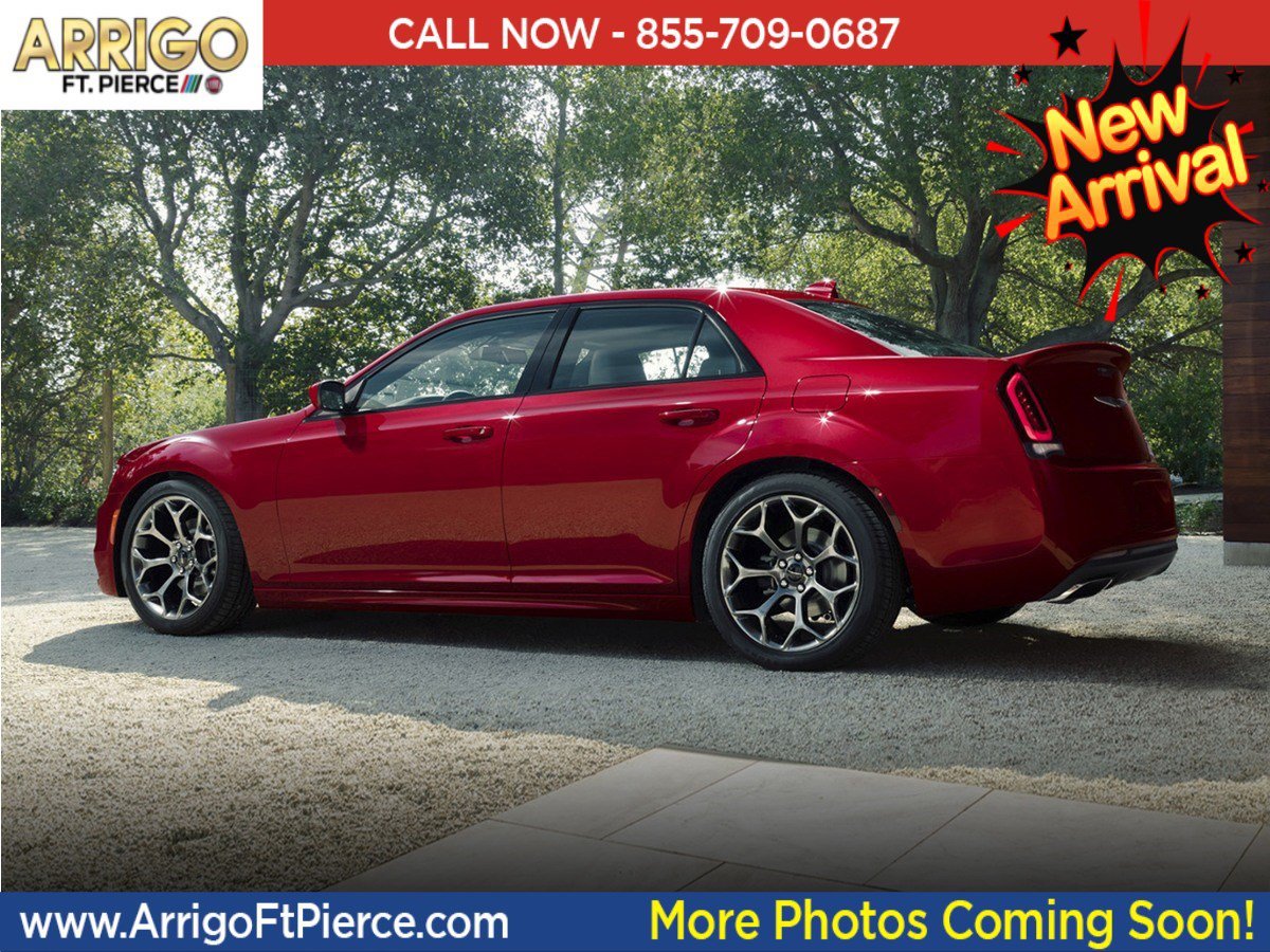 2022 Chrysler 300 S