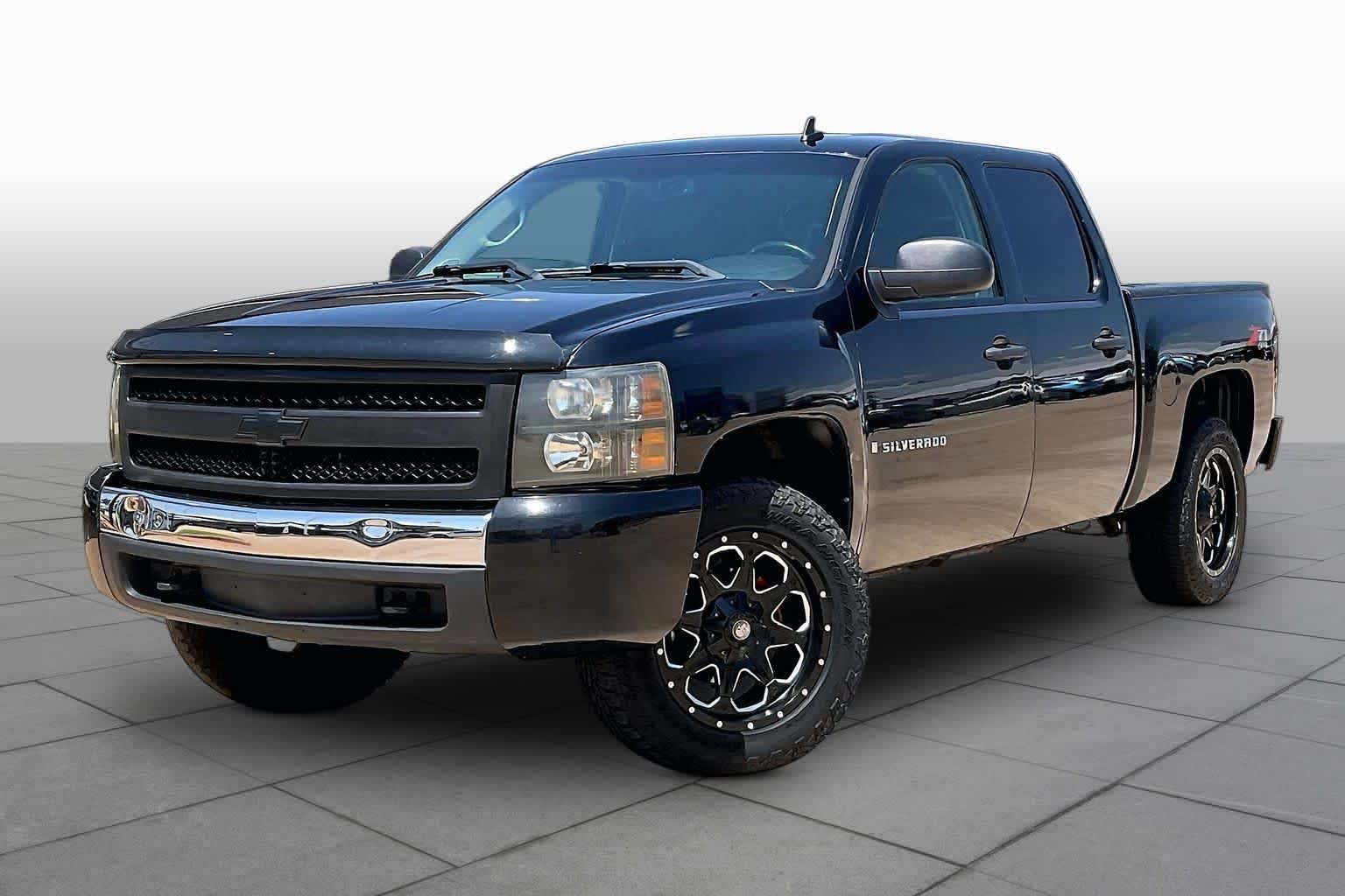 Used 2008 BLACK Chevrolet LT w/1LT image 2