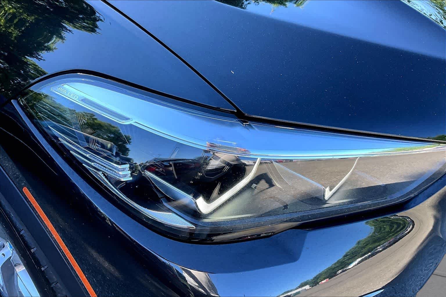 Used 2023 Black Sapphire Metallic BMW xDrive40i image 26