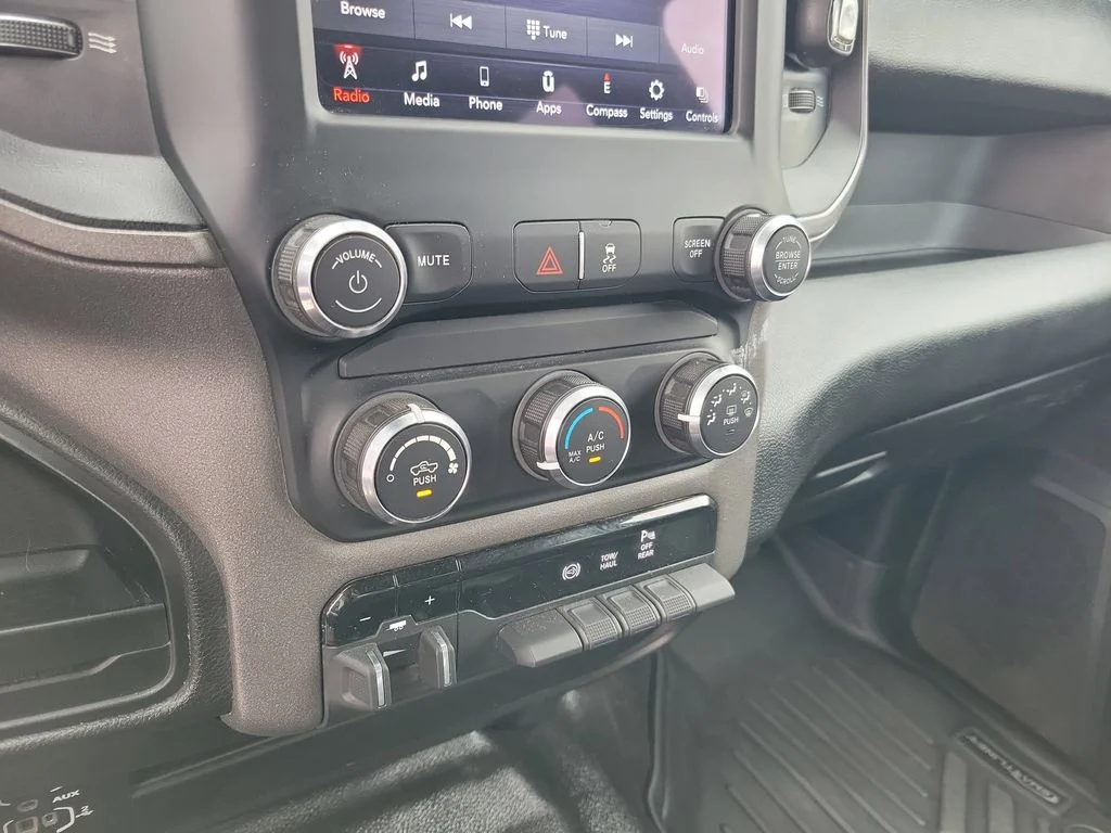 Used 2021 Silver Ram Tradesman image 23