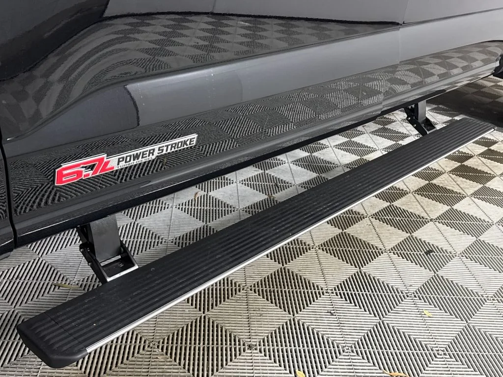 New 2026 Black Ford Platinum image 32