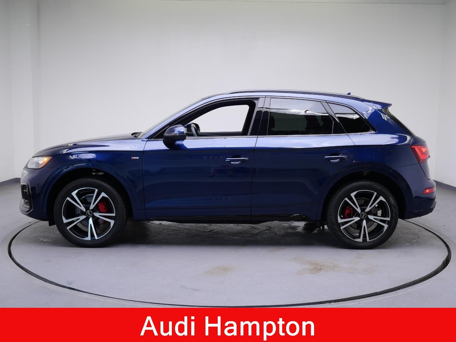 Used 2025 Navarra Blue Metallic Audi S line Premium Plus image 8