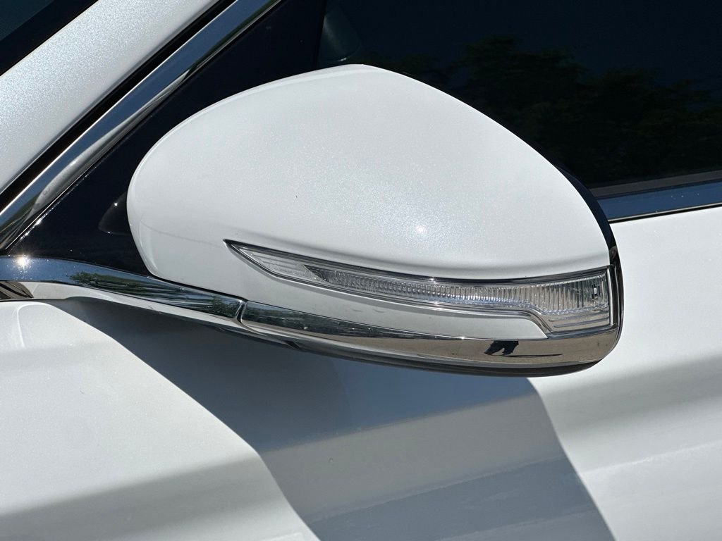 Used 2026 White Genesis 2.5T image 14