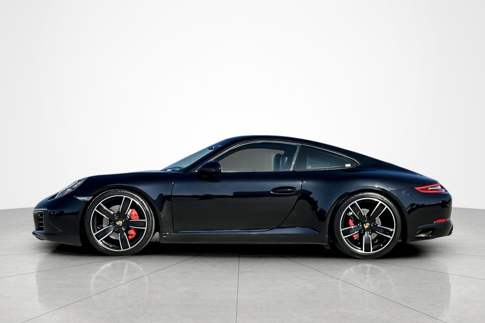 Used 2018 BLACK Porsche Carrera S image 2