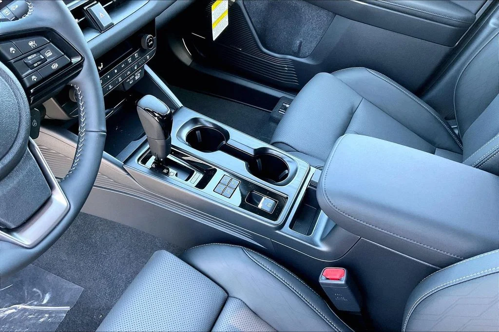 New 2026 ICE SILVER METALLIC Subaru Touring XT image 9