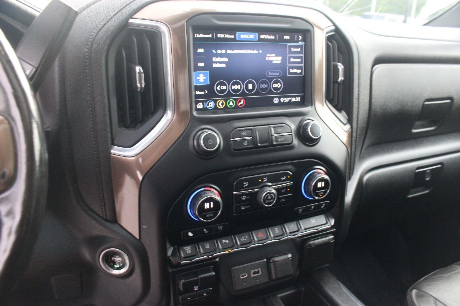 Used 2020 BLACK Chevrolet High Country image 23