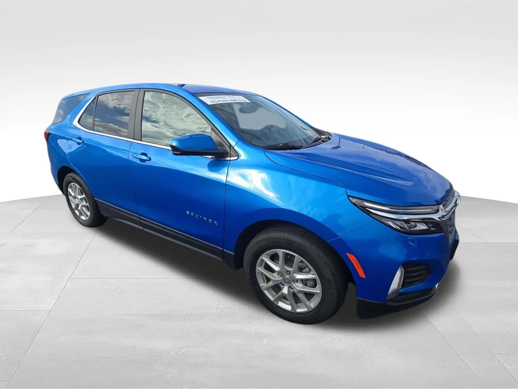 Used 2024 Blue Chevrolet LT image 3