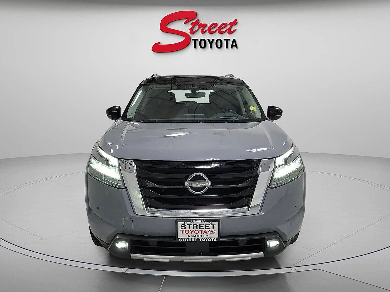 Used 2024 Solid Gray/Super Black Nissan Platinum image 6