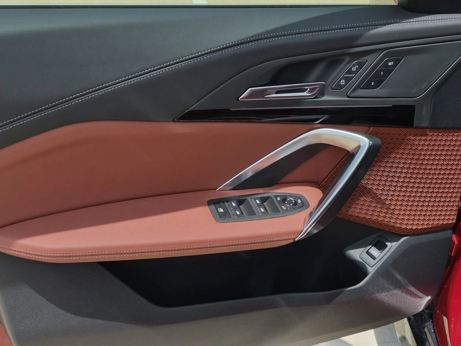 New 2026 Vegas Red Metallic BMW xDrive28i image 14