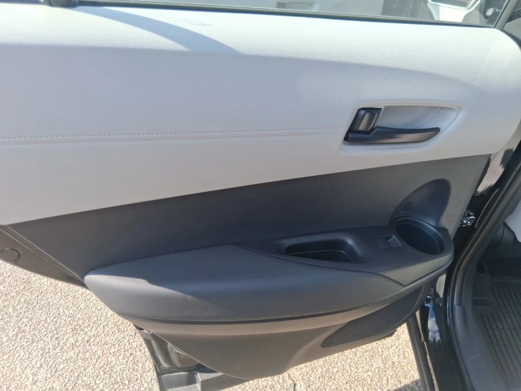 Used 2025 Black Toyota L image 15