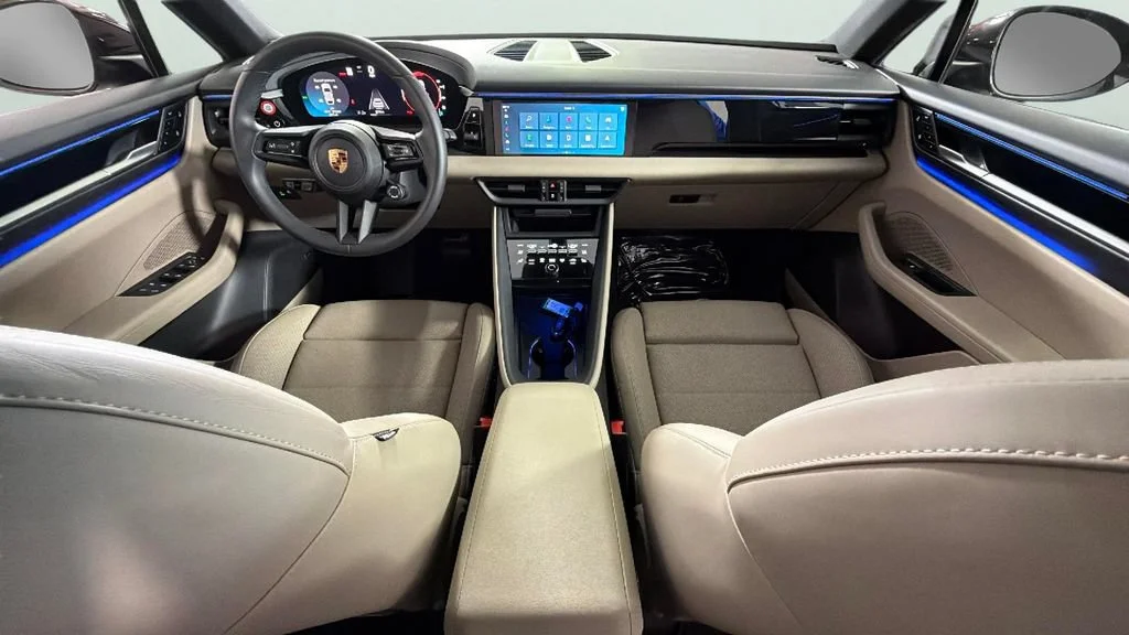 2025 Porsche Macan Base - Photo 33