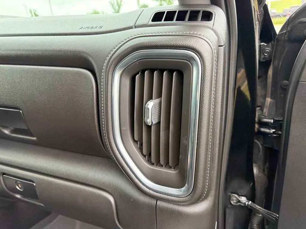 Used 2019 Black Chevrolet LT Trail Boss image 15