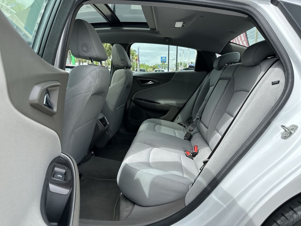 Used 2024 Summit White Chevrolet 1LT image 18