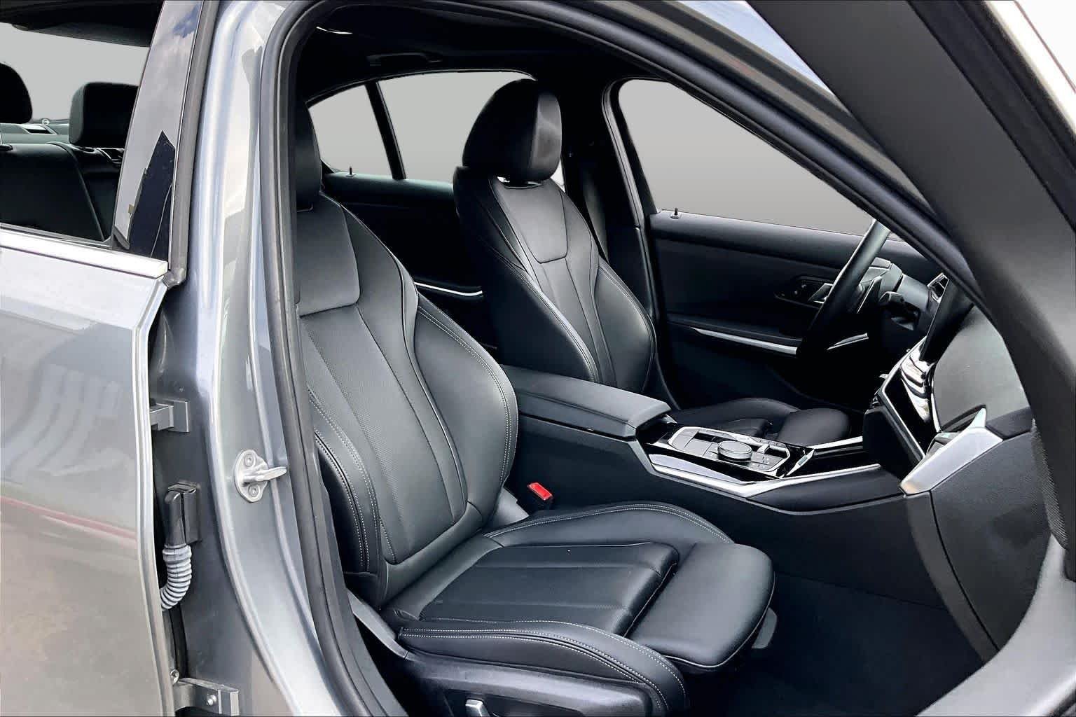 Used 2024 Skyscraper Grey Metallic BMW 330i image 9