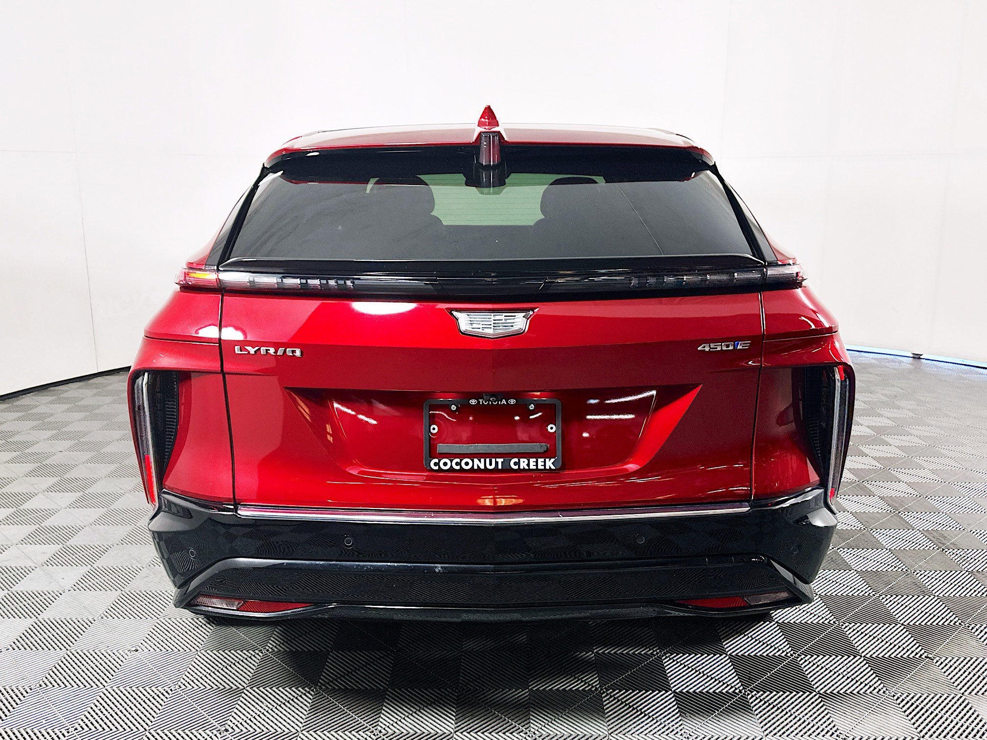 Used 2024 Radiant Red Tintcoat Cadillac Luxury image 4