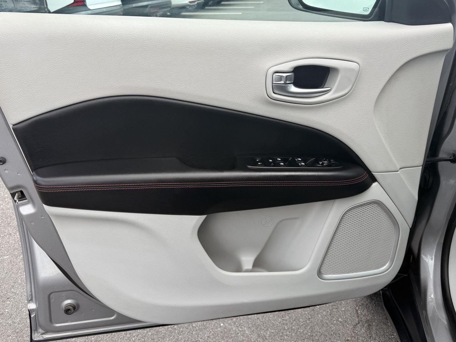 2020 Jeep Compass Limited - Photo 12