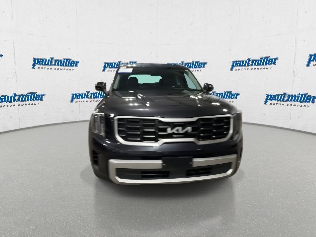 Used 2025 Gray Kia S image 3