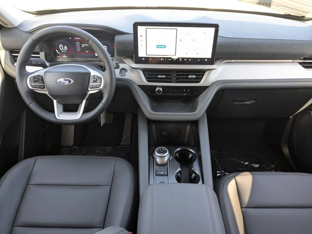 New 2026 Space White Metallic Ford Active image 16