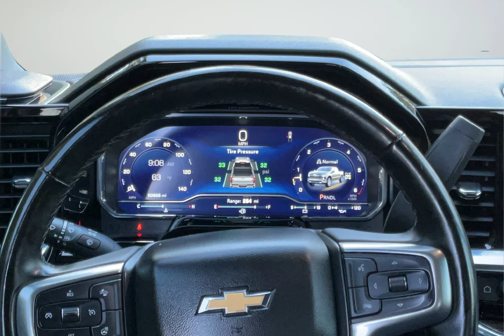 Used 2023 White Chevrolet LT image 13