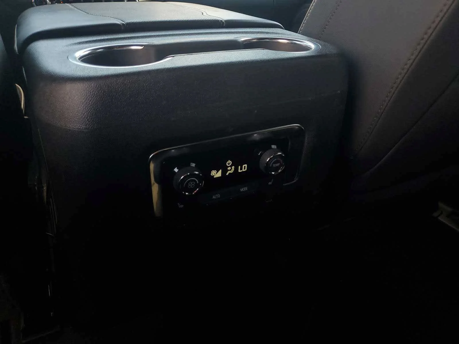 Used 2025 Lakeshore Blue Metallic Chevrolet Premier image 24