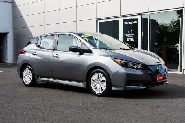 2025 Nissan Leaf S