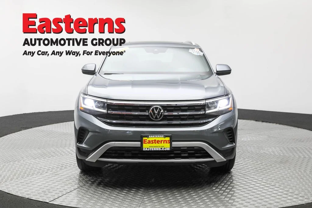 Used 2021 Gray Volkswagen 2.0T SEL image 2