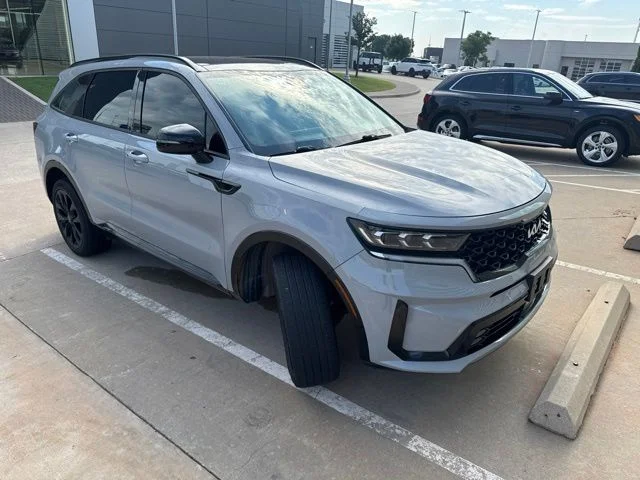 Used 2023 Gray Kia SX image 3