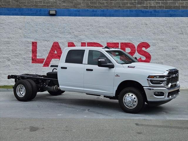 2026 RAM 3500 Chassis Cab TRADESMAN