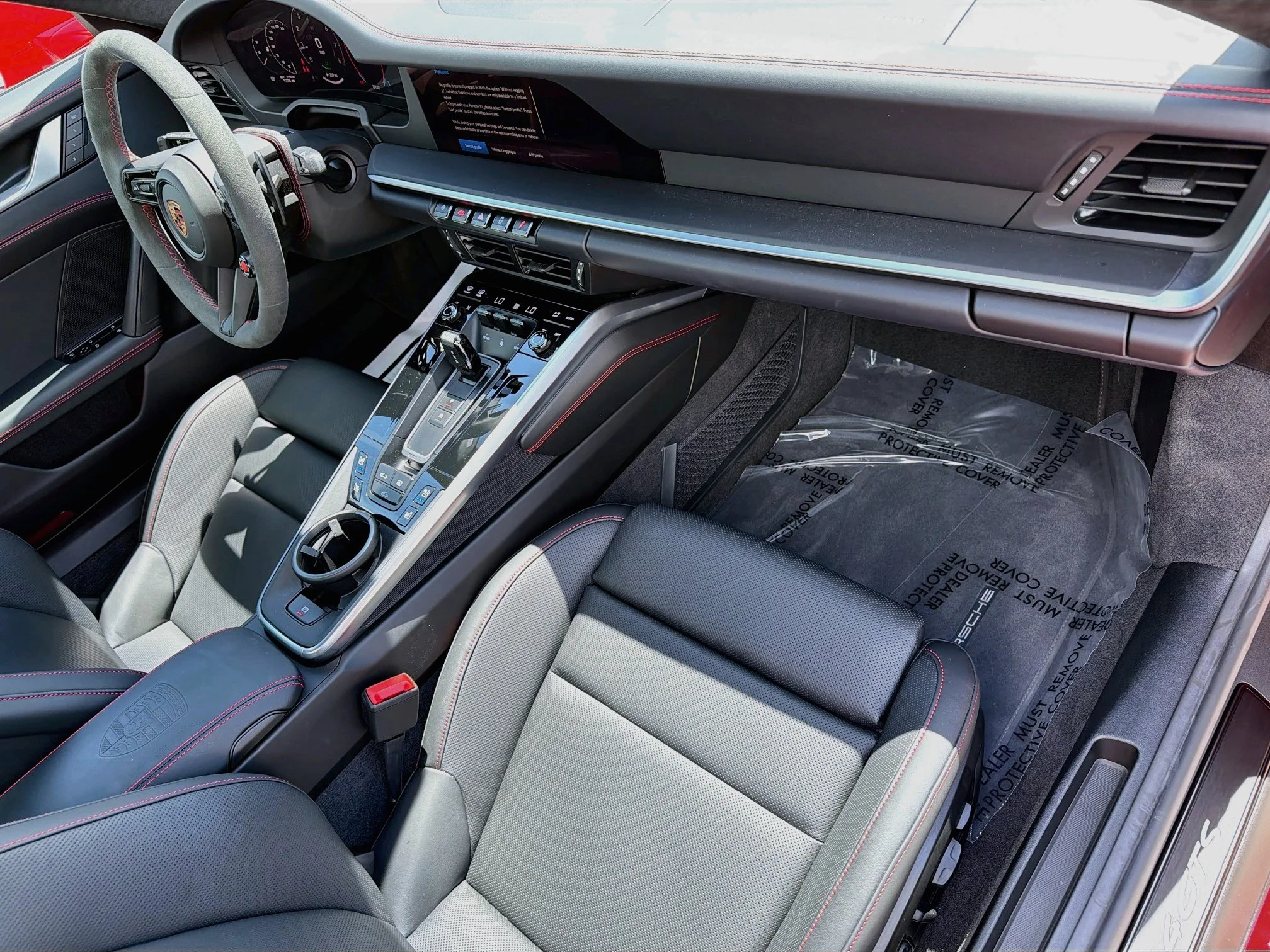 2026 Porsche 911 GTS - Photo 13
