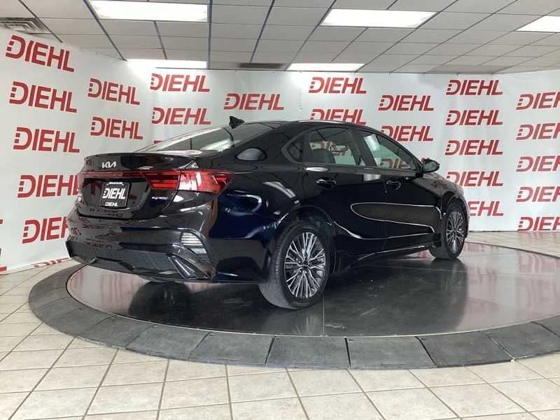 Used 2023 Black Kia GT-Line image 7
