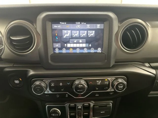 Used 2022 Blue Pearl Jeep Unlimited High Tide image 18