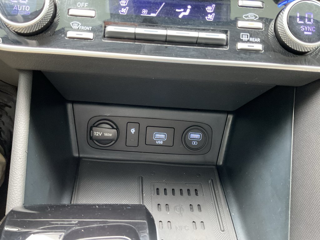 Used 2023 Onyx Black Hyundai Limited image 28