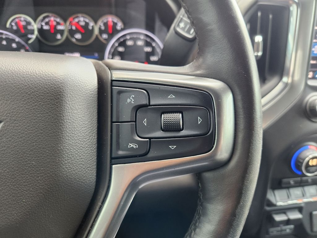 Used 2019 Shadow Gray Metallic Chevrolet RST image 31