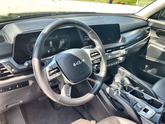 Used 2023 Ebony Black Kia S image 22