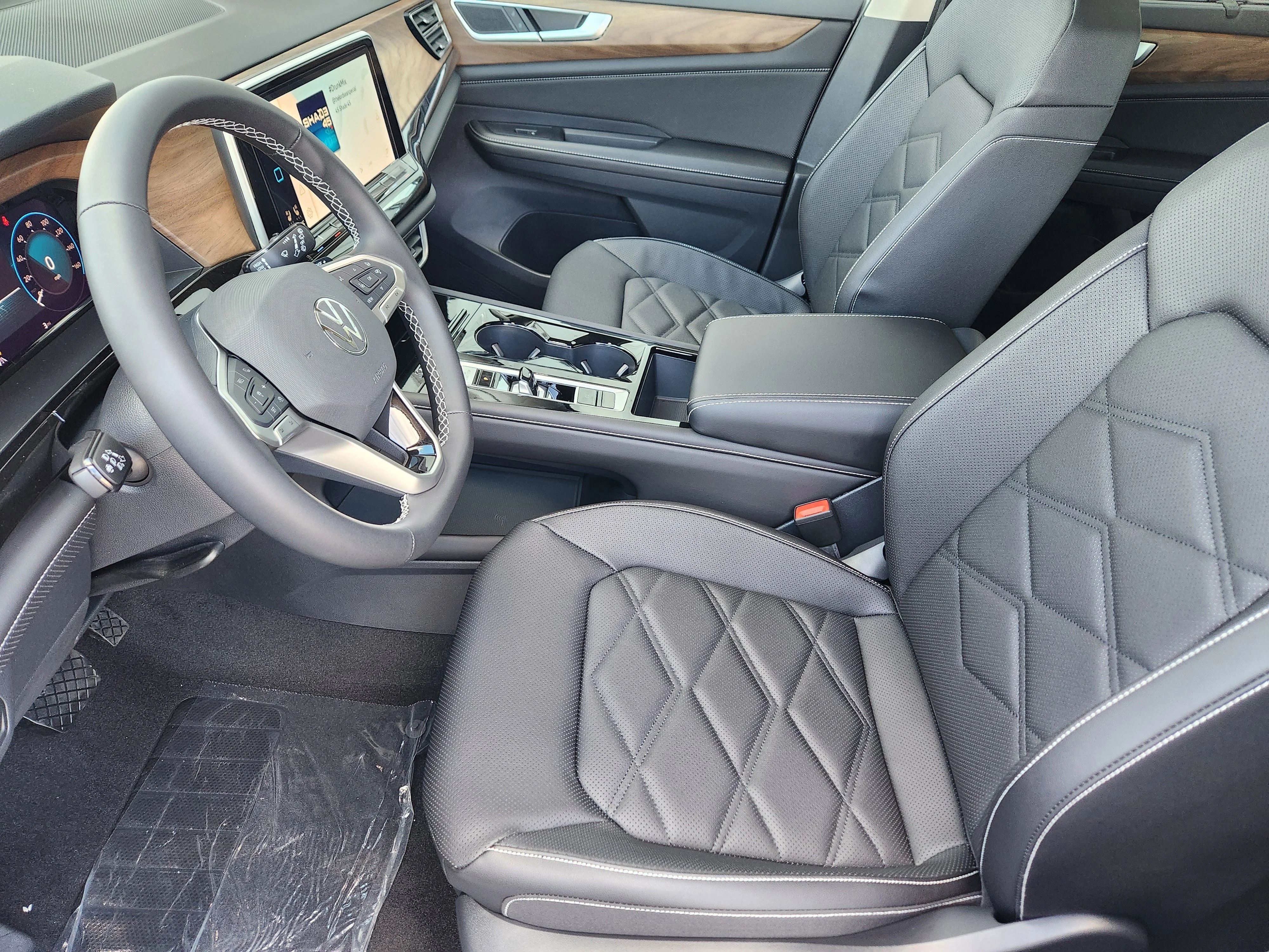 2026 Volkswagen Atlas SE w/Tech - Photo 9
