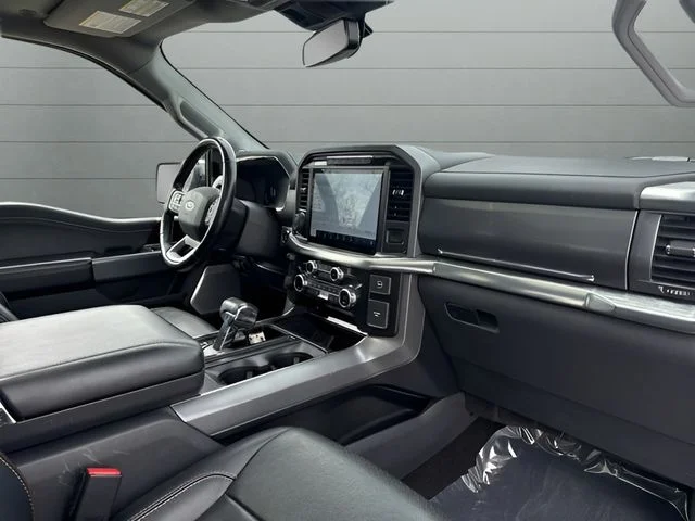 Used 2021 Blue Ford Lariat image 17
