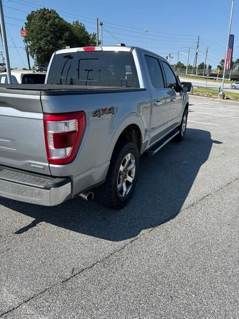 Used 2022 Silver Ford Lariat image 4